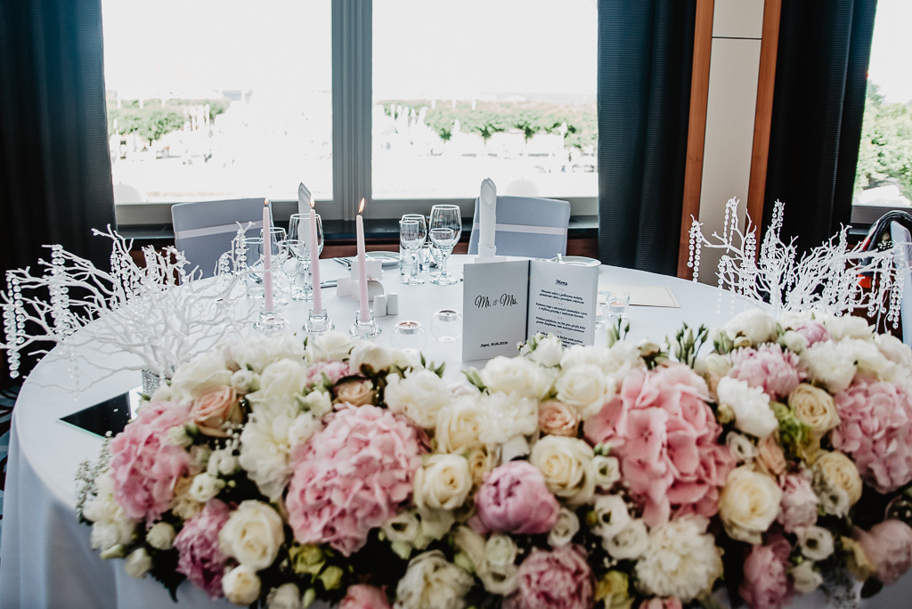 ozdoby na stół pary młodej wesele