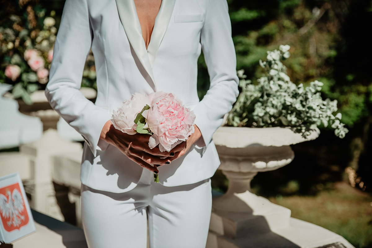 bukiet panny młodej ślub w plenerze